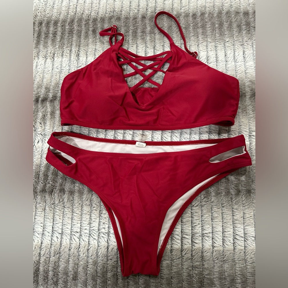 Cupshe Bikini 
Size Large